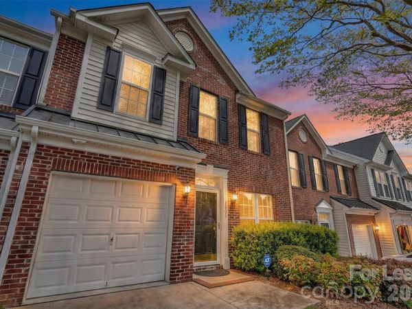 1802 Robinwood Village Drive , Gastonia, NC 28054