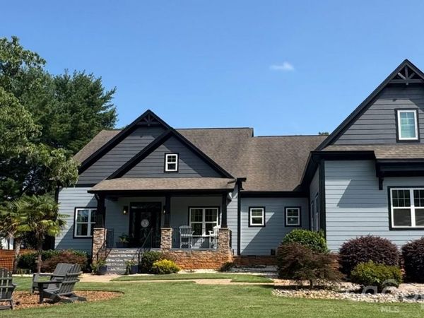 129 Aqua Drive, Mooresville, NC 28117