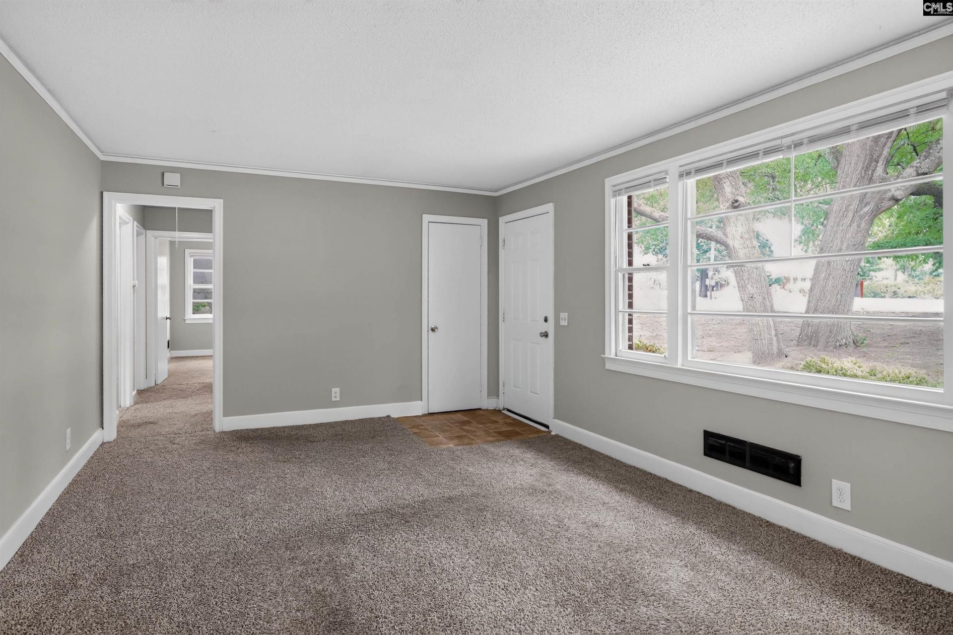 3057 Covenant Road  Photo 4