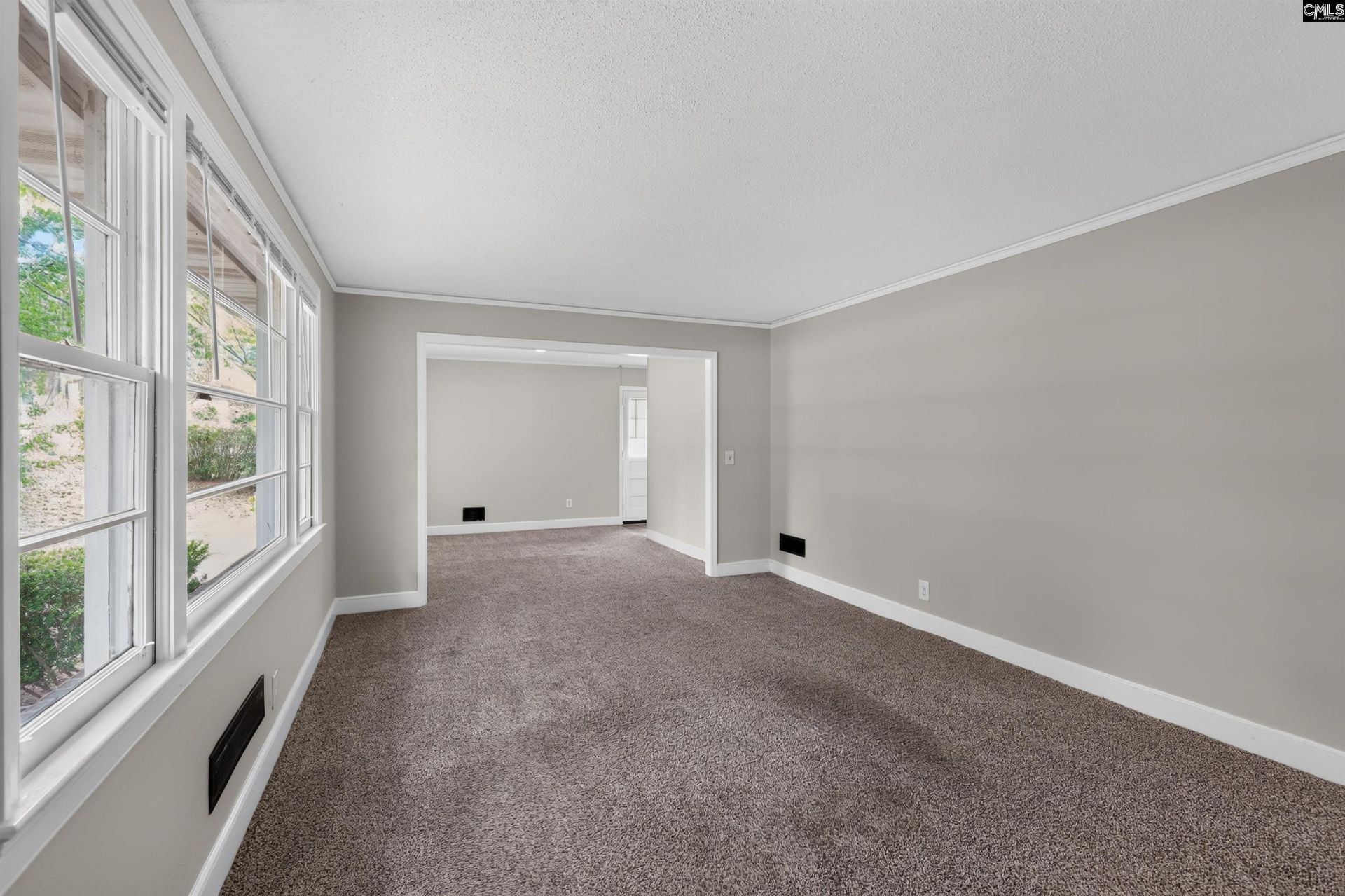 3057 Covenant Road  Photo 6
