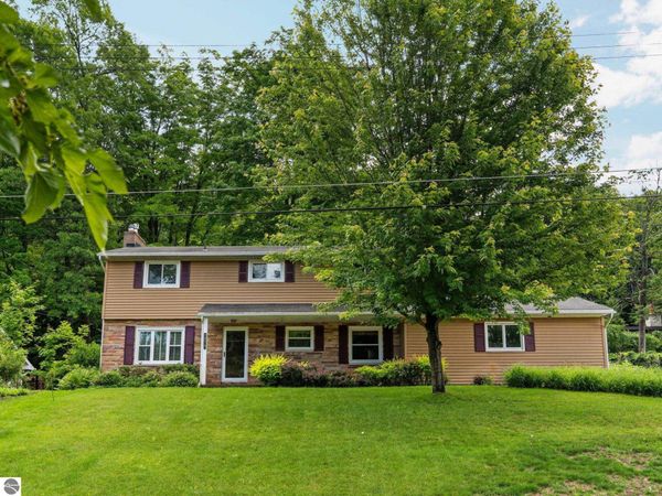 7370 Maple Terrace Avenue, Traverse City, MI 49686