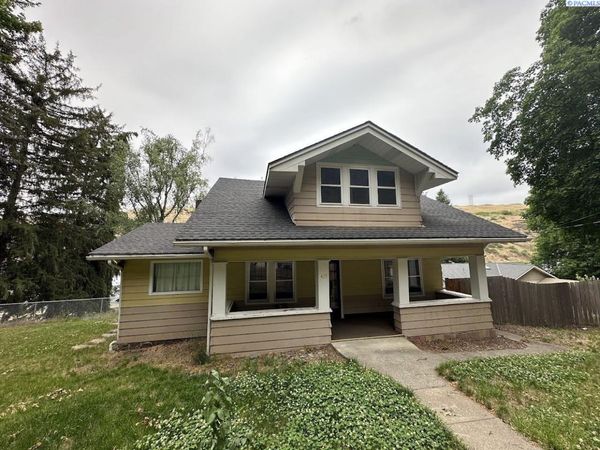 419 E Upper A St., Colfax, WA 99111