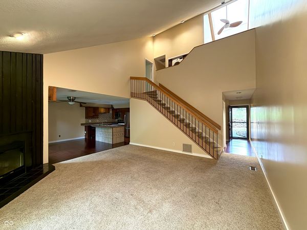 9451 S Pointe Lasalles Drive S, Unit 63, Bloomington, IN 47401