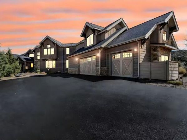 15175 SW Two Saddle Court, Powell Butte, OR 97753