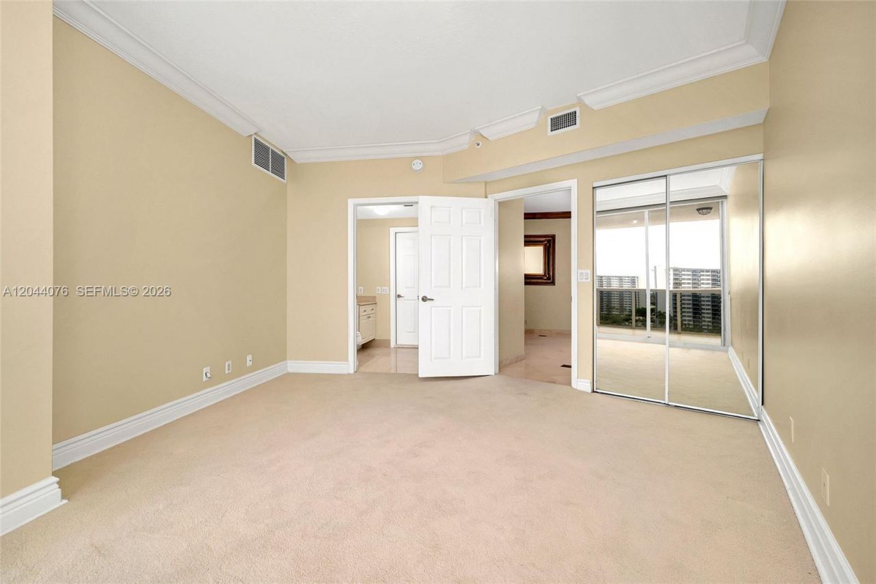 3100 N Ocean Blvd , Unit 1004, Fort Lauderdale, FL 33308 Photo