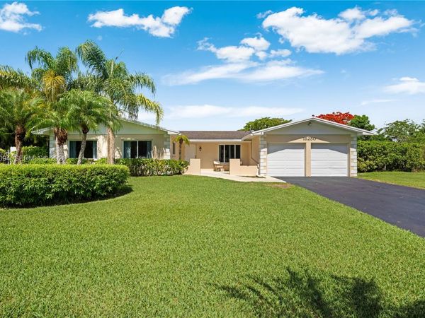18250 SW 88th Pl , Palmetto Bay, FL 33157