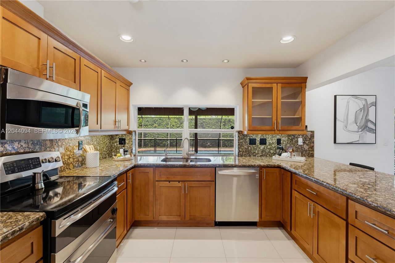 18250 SW 88th Pl , Palmetto Bay, FL 33157 Photo