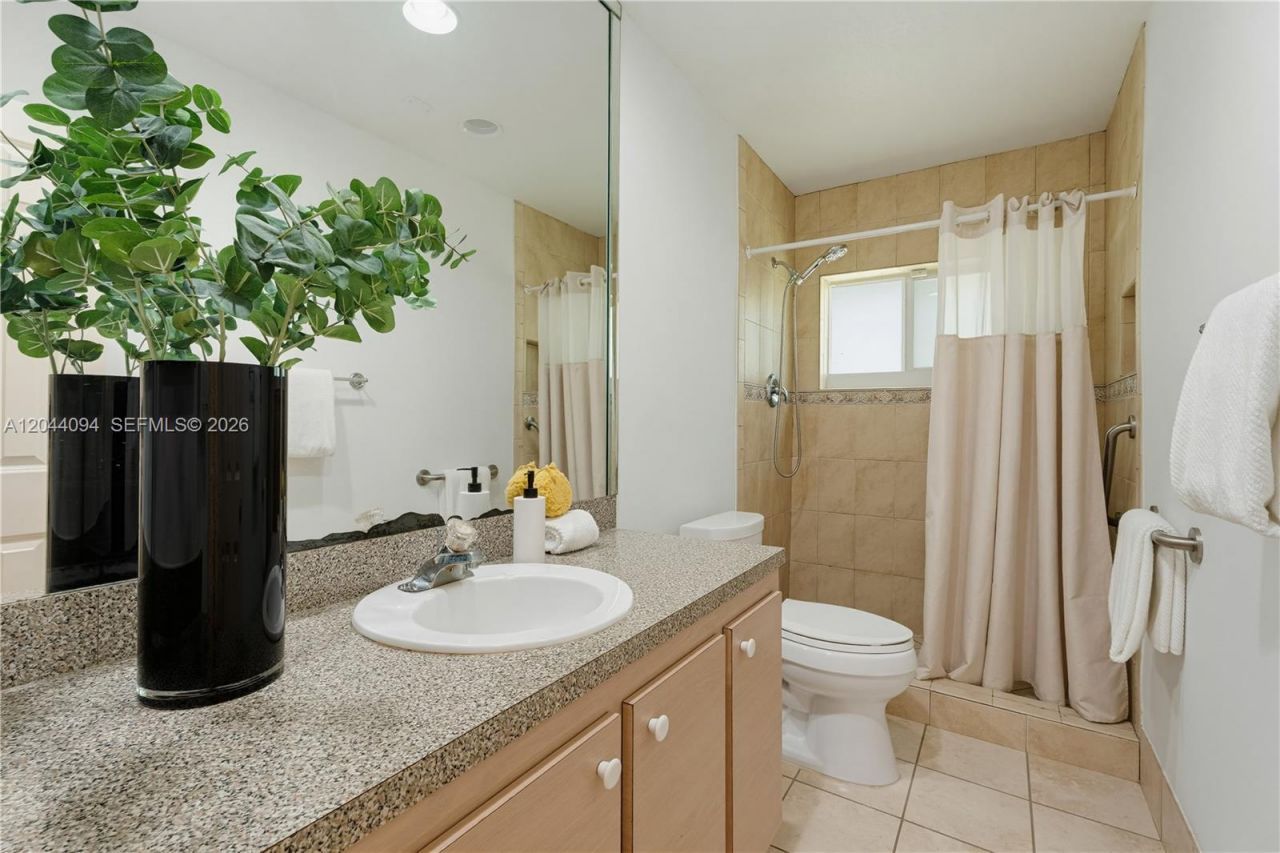 18250 SW 88th Pl , Palmetto Bay, FL 33157 Photo