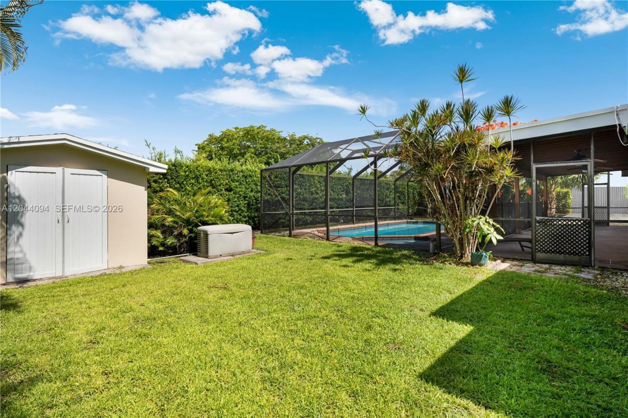 18250 SW 88th Pl , Palmetto Bay, FL 33157 Photo