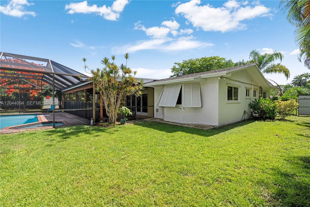 18250 SW 88th Pl , Palmetto Bay, FL 33157 Photo
