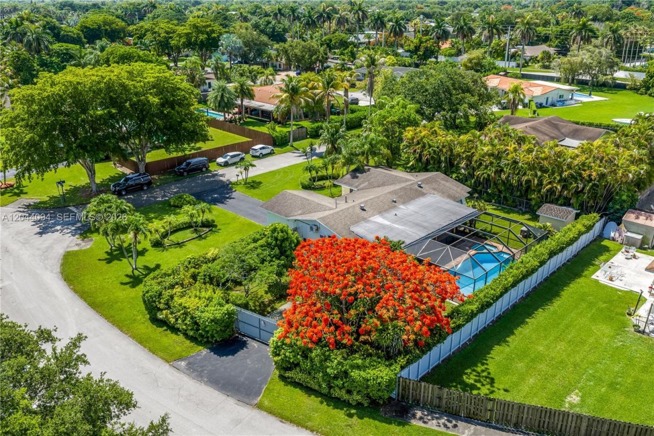 18250 SW 88th Pl , Palmetto Bay, FL 33157 Photo