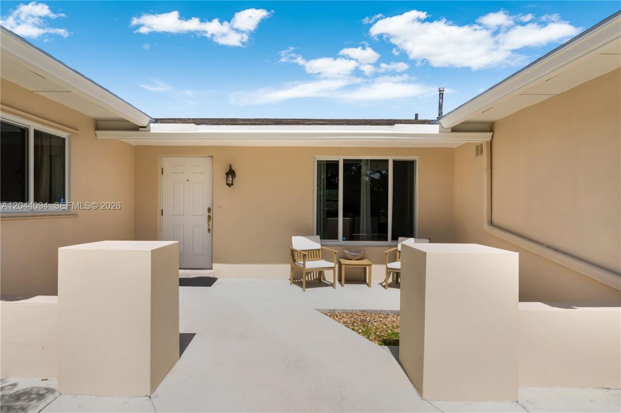 18250 SW 88th Pl , Palmetto Bay, FL 33157 Photo