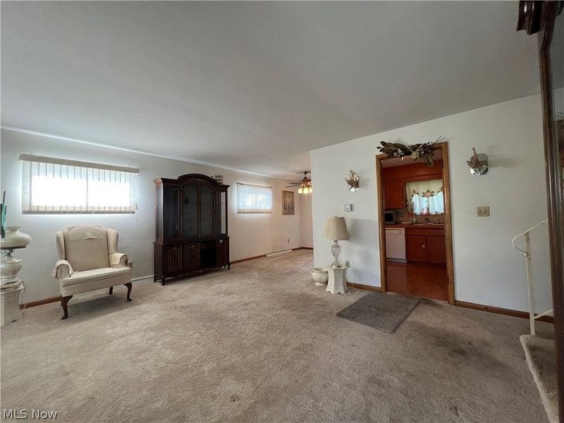 1559 Fairfax Road, Akron, OH 44313 Photo 3