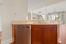 123 N Plaza Court photo 4