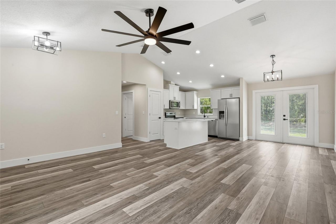 16335 Force Road , Weeki Wachee, FL 34614 Photo
