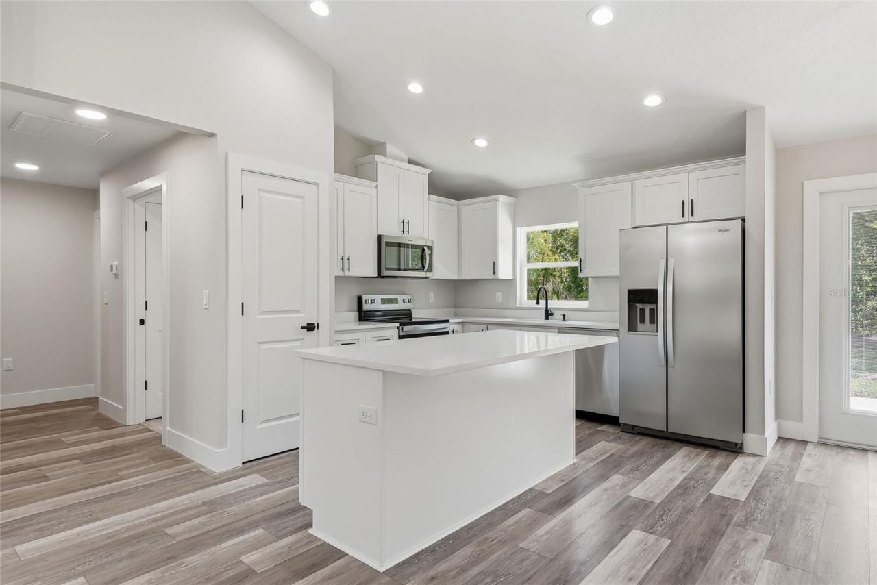16335 Force Road , Weeki Wachee, FL 34614 Photo