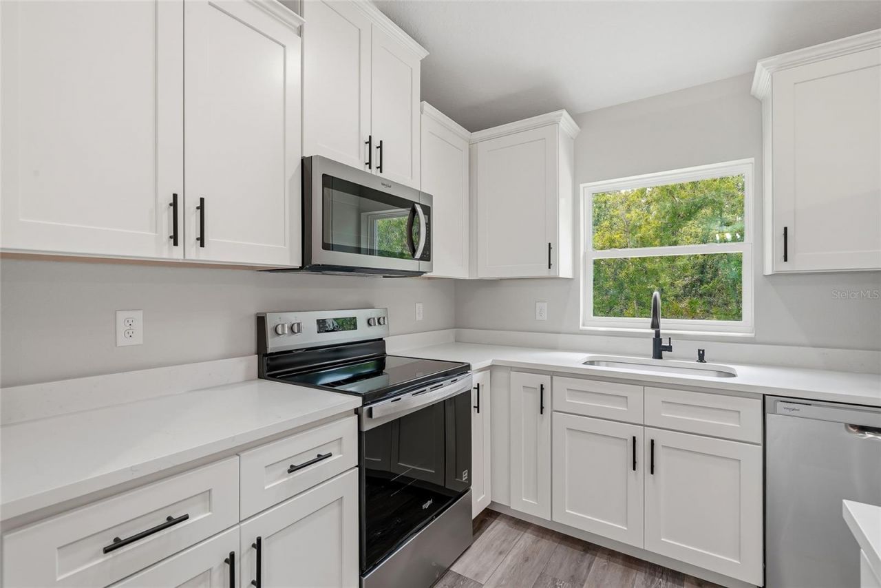 16335 Force Road , Weeki Wachee, FL 34614 Photo