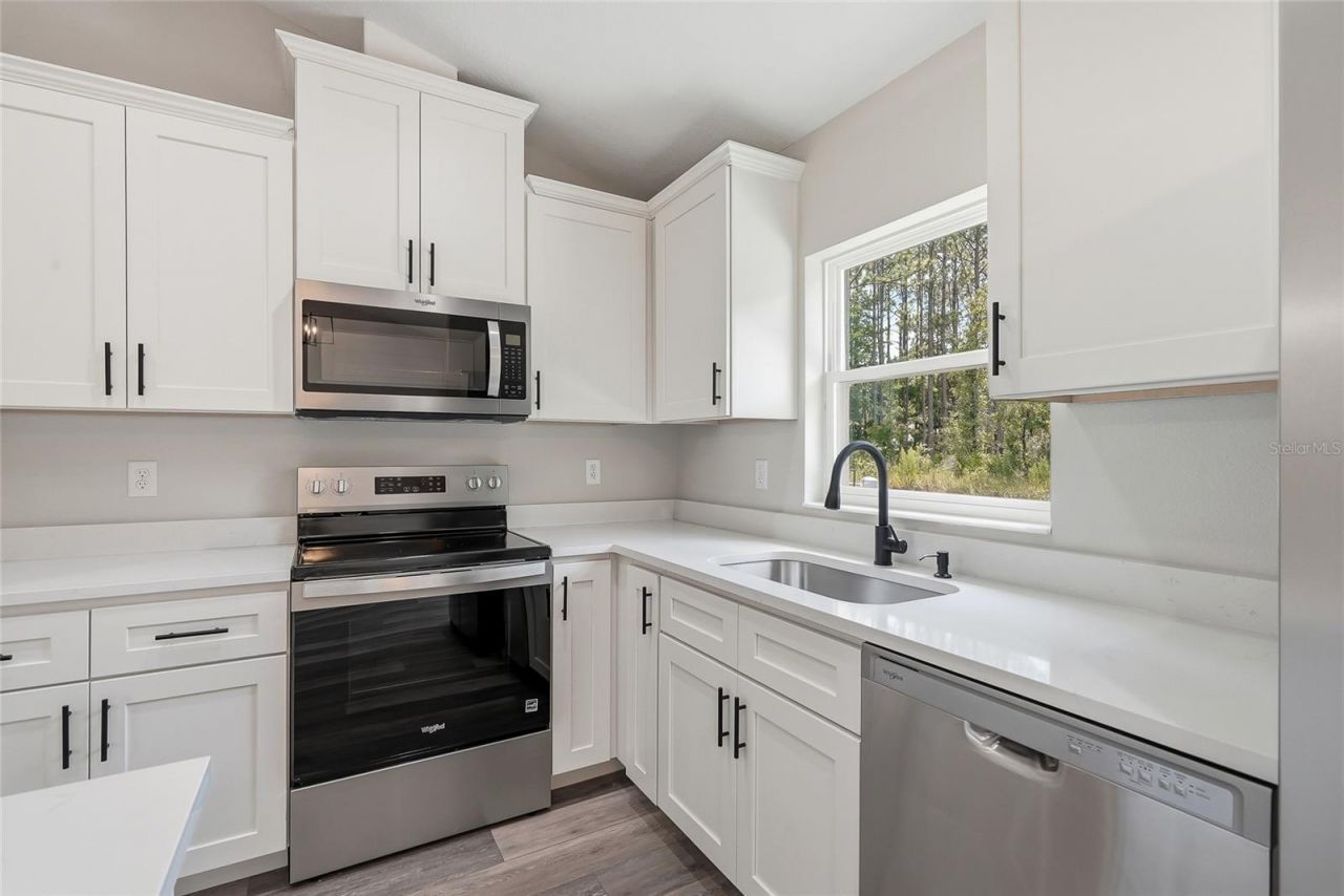 16335 Force Road , Weeki Wachee, FL 34614 Photo