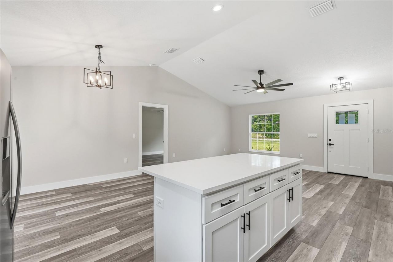 16335 Force Road , Weeki Wachee, FL 34614 Photo