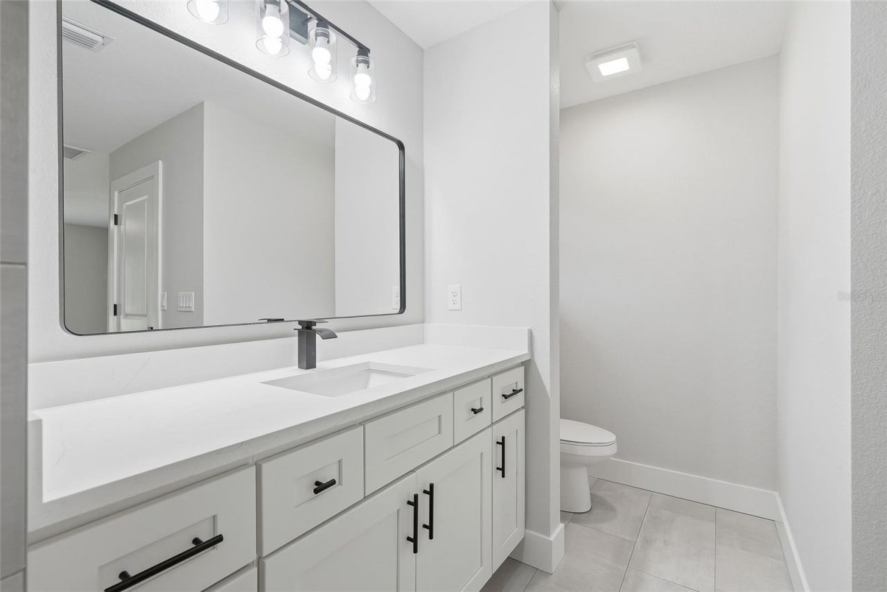 16335 Force Road , Weeki Wachee, FL 34614 Photo