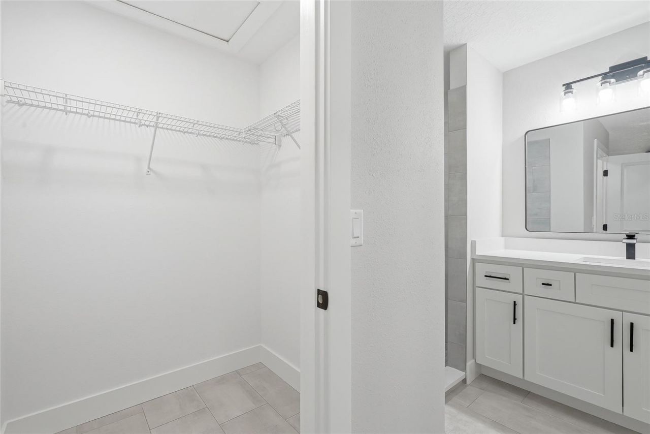 16335 Force Road , Weeki Wachee, FL 34614 Photo