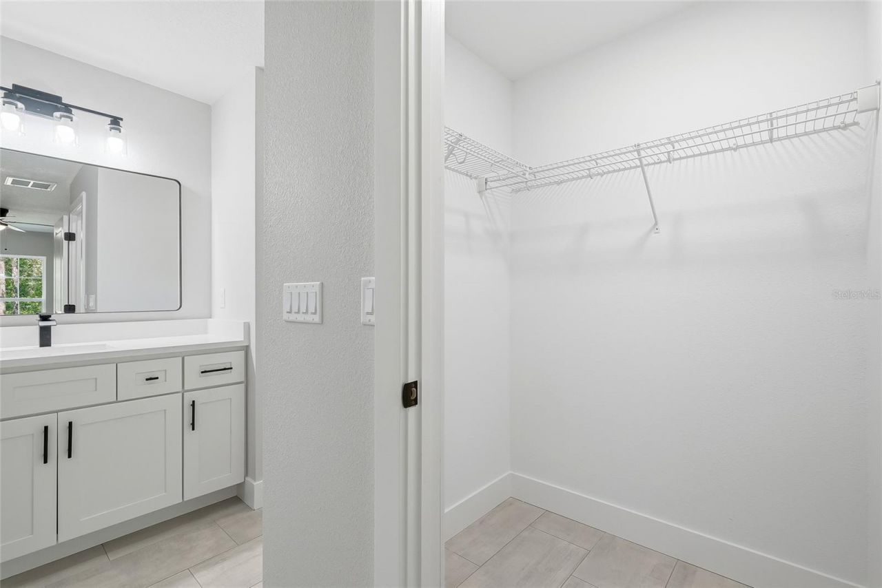 16335 Force Road , Weeki Wachee, FL 34614 Photo