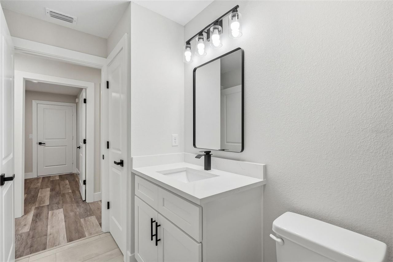 16335 Force Road , Weeki Wachee, FL 34614 Photo