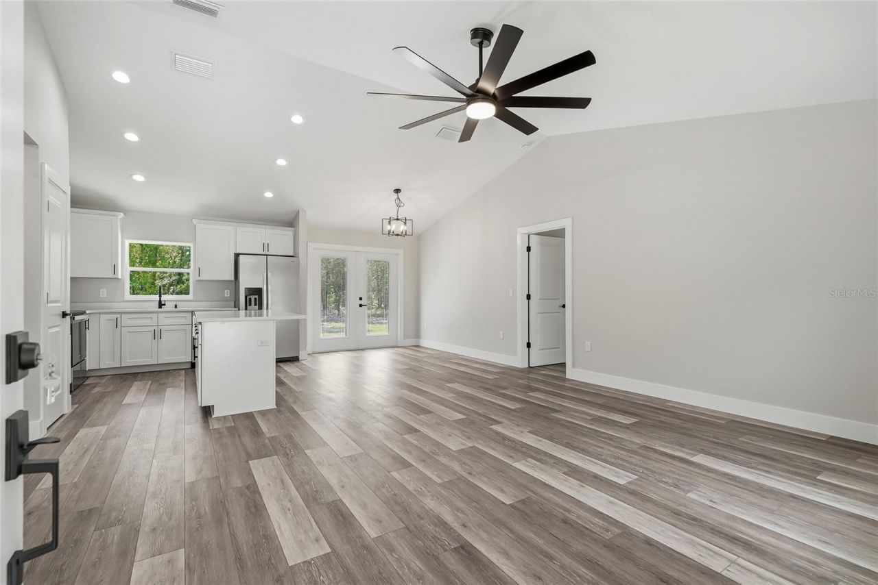 16335 Force Road , Weeki Wachee, FL 34614 Photo