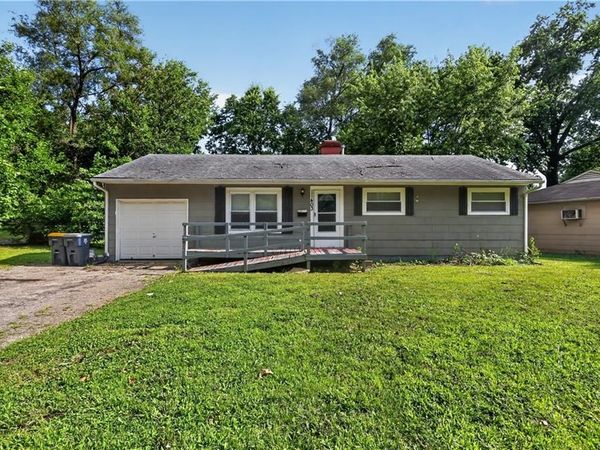 11403 Winchester Avenue, Kansas City, MO 64134