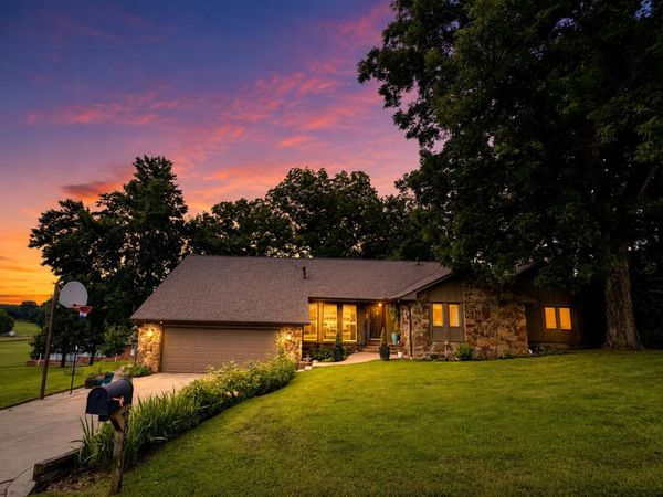 209 Walnut Circle , Grove, OK 74344