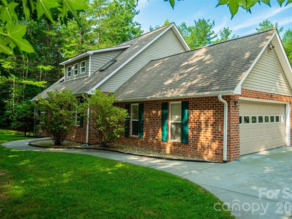 1518 Southpointe Drive , Morganton, NC 28655