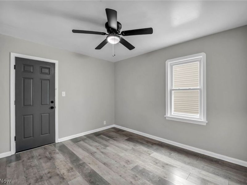 15907 Walden Avenue, Cleveland, OH 44128 Photo 16