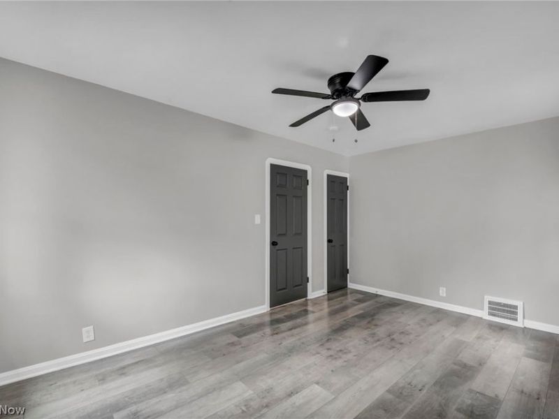 15907 Walden Avenue, Cleveland, OH 44128 Photo 23