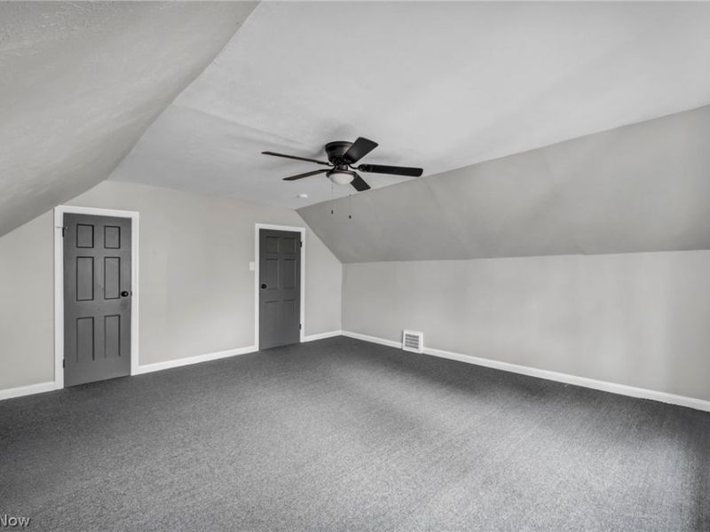 15907 Walden Avenue, Cleveland, OH 44128 Photo 30