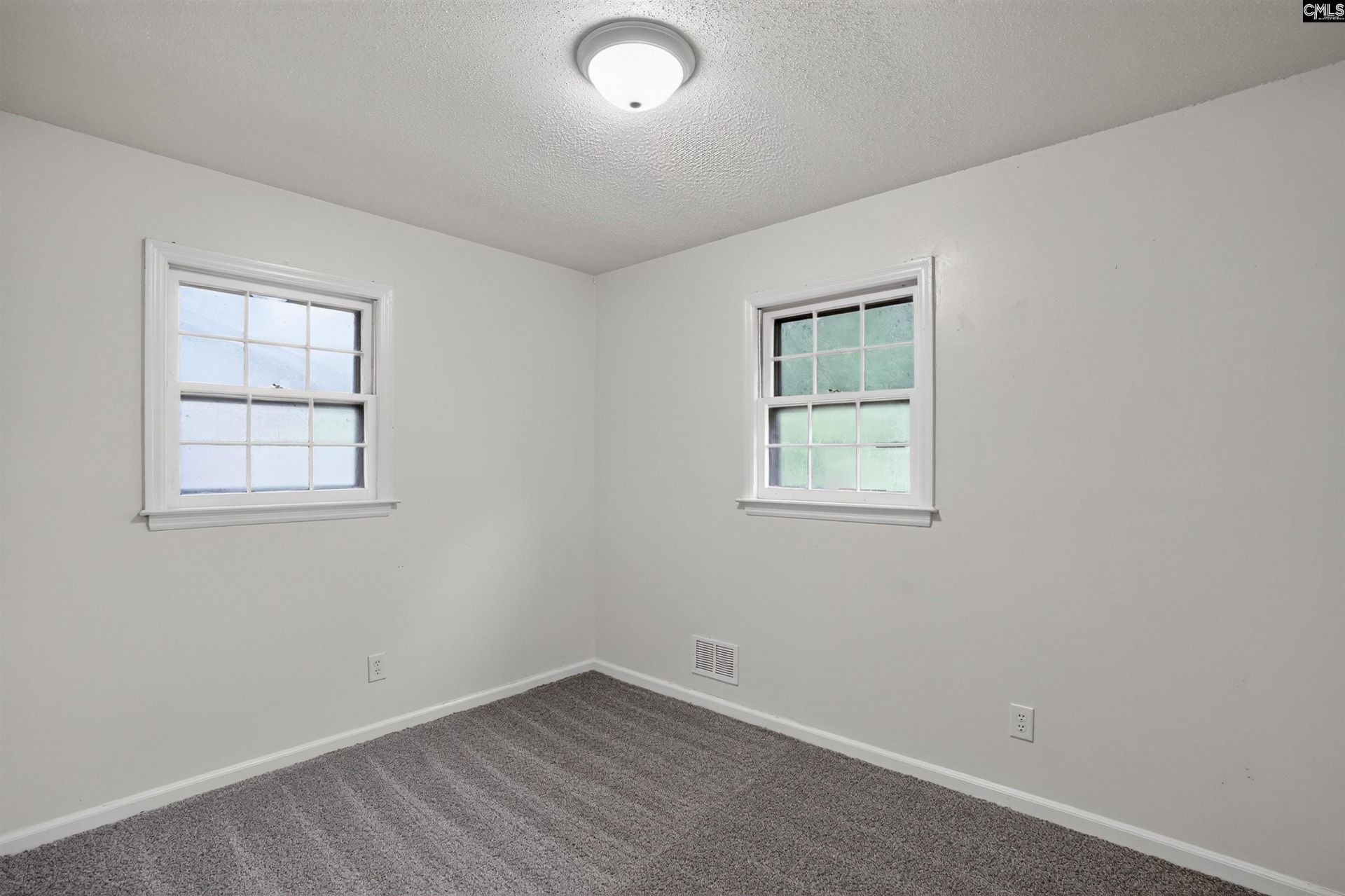 214 Leica Lane Photo 12