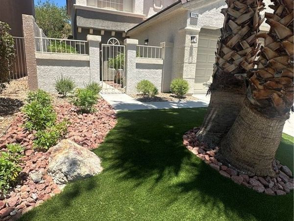 11126 Evvie Lane , Las Vegas, NV 89135