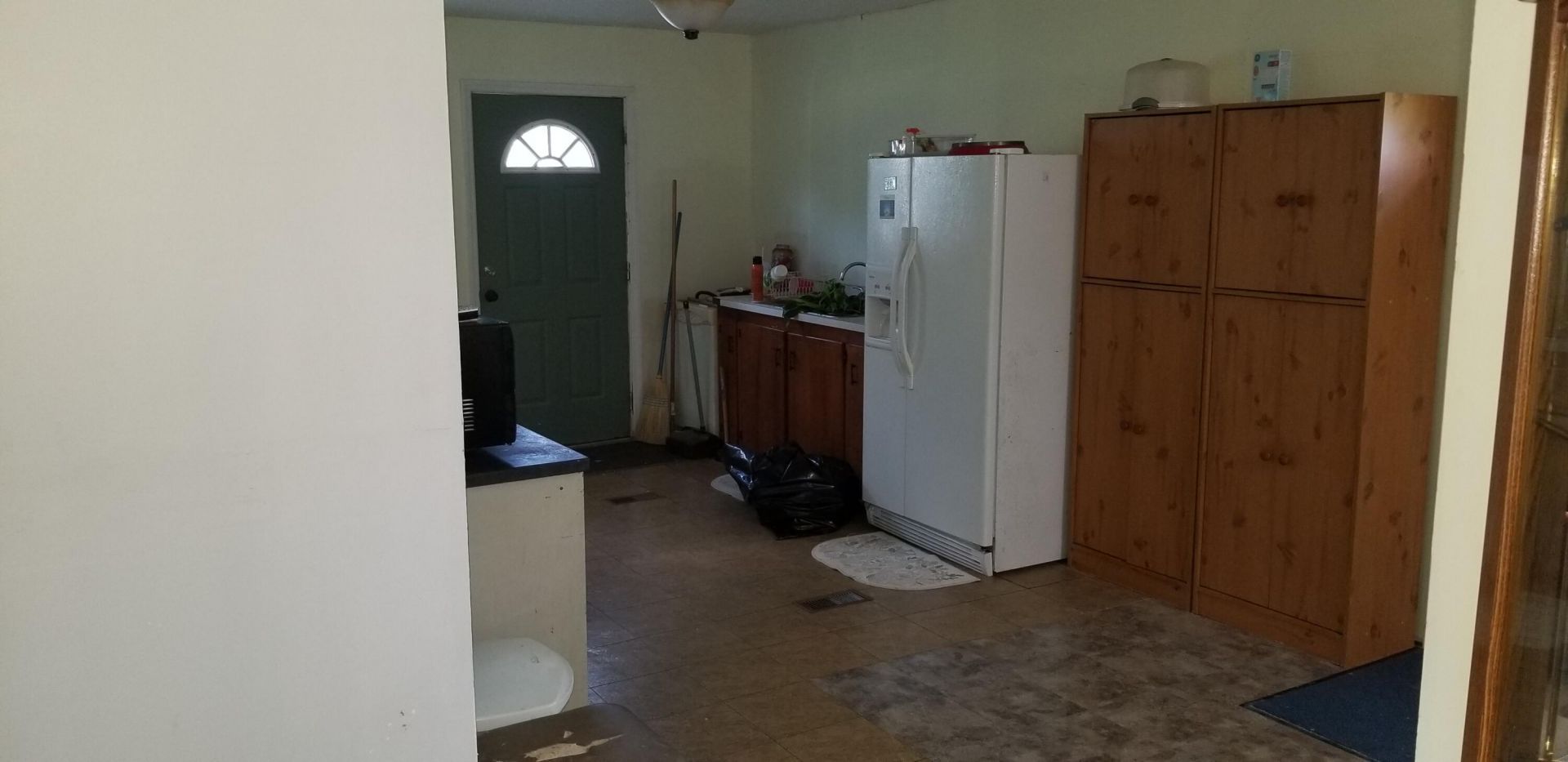 482 Stanley Avenue Photo 15