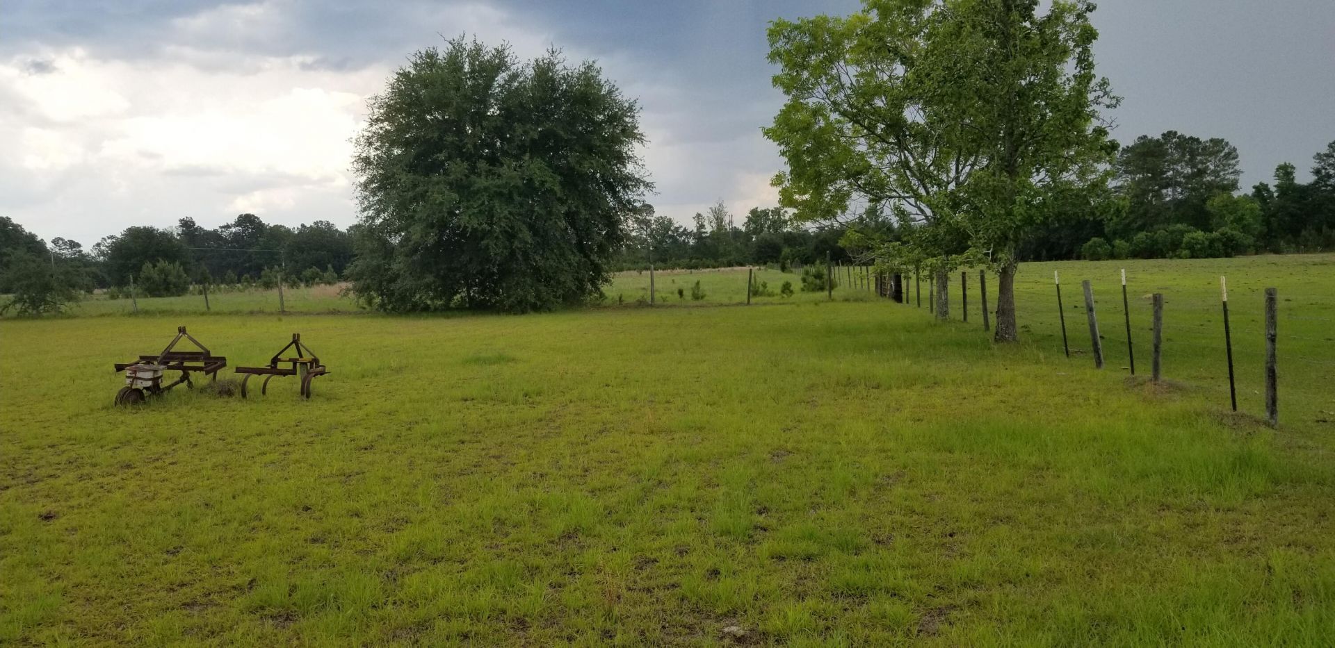 482 Stanley Avenue Photo 5