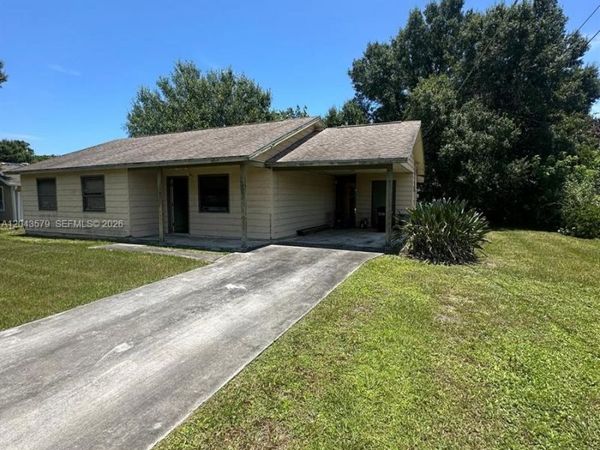 6100 Tangelo Dr , Fort Pierce, FL 34982