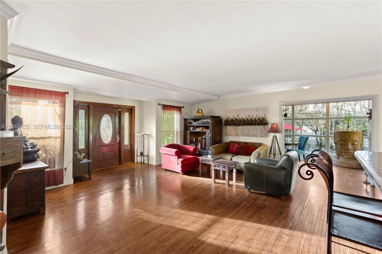 6315 Maynada St , Coral Gables, FL 33146 Photo