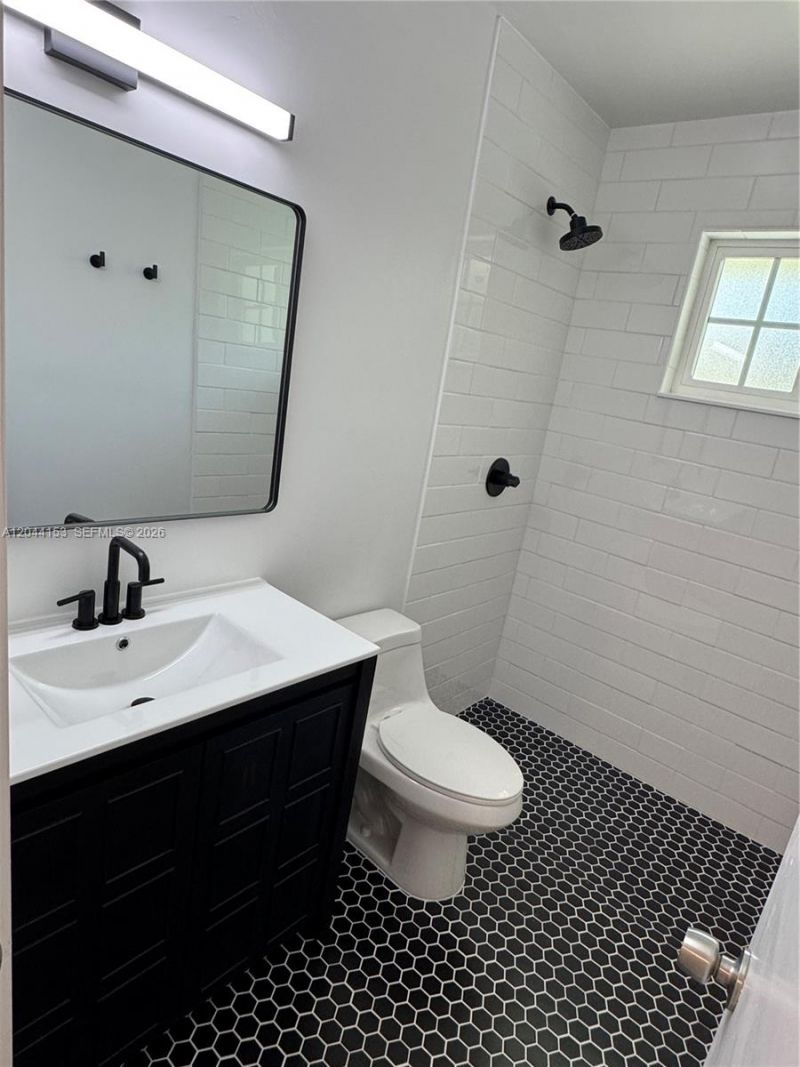 5907 Turin St , Unit 5909, Coral Gables, FL 33146 Photo