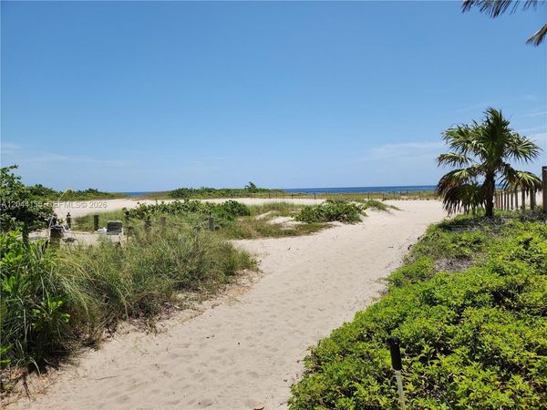 1009 N Ocean Blvd , Unit 411, Pompano Beach, FL 33062