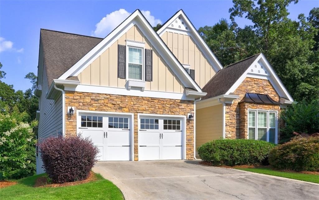 490 Grand Teton Circle  Fayetteville, GA 30215