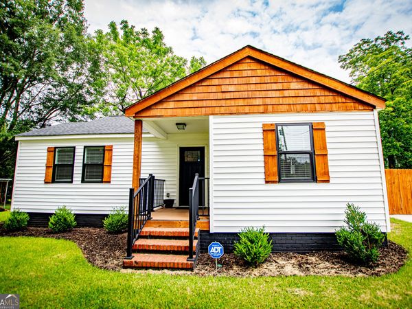 464 Adamson Avenue, Carrollton, GA 30117