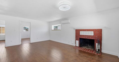 205 W 4th Avenue, Sun Valley, NV 89433 Photo