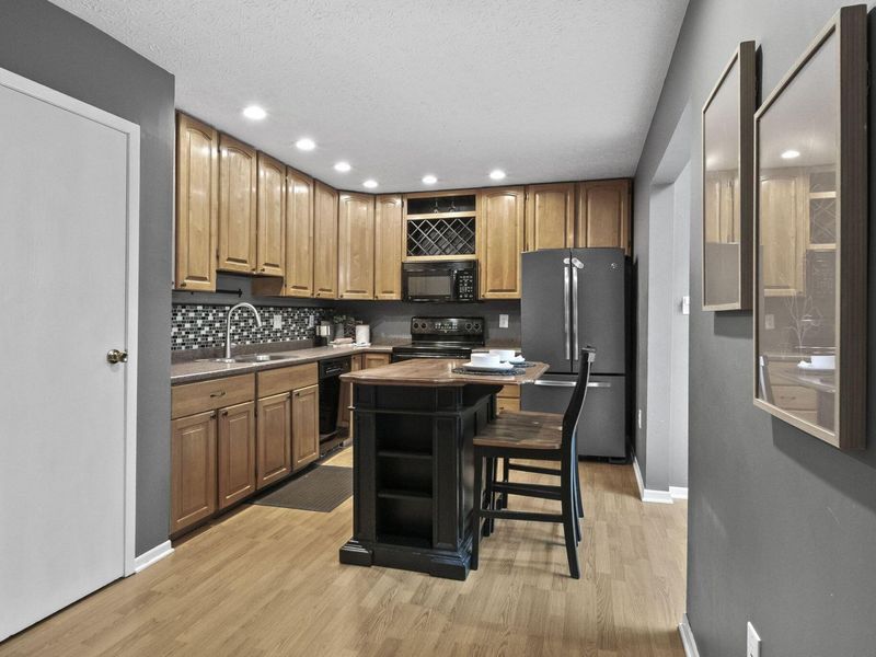 184 E Schrock Road, Westerville, OH 43081 Photo 13