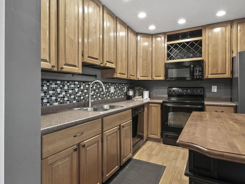 184 E Schrock Road, Westerville, OH 43081 Photo 14
