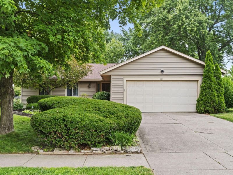 184 E Schrock Road, Westerville, OH 43081 Photo 2