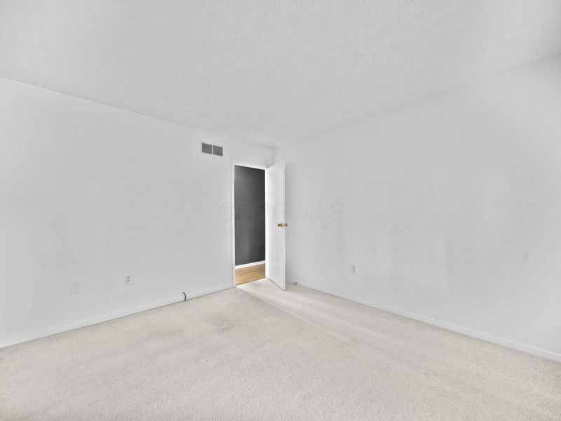 184 E Schrock Road, Westerville, OH 43081 Photo 29