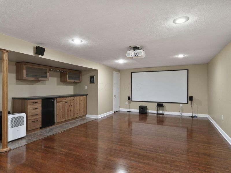 184 E Schrock Road, Westerville, OH 43081 Photo 36